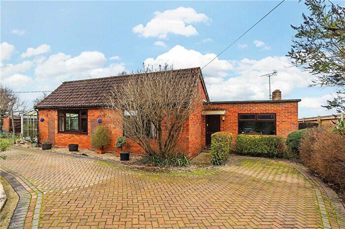 3 Bedroom Detached Bungalow For Sale In Stockbridge Road, Timsbury, Romsey, Hampshire, SO51