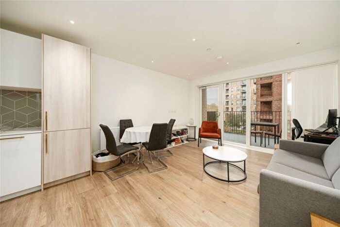 1 Bedroom Flat To Rent In Mary Neuner Road, Alexandra Palace, N8