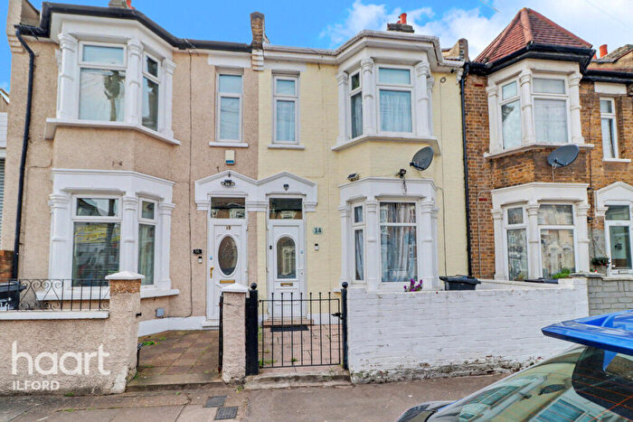 3 Bedroom Terraced House For Sale In Buckingham Road, Ilford, IG1