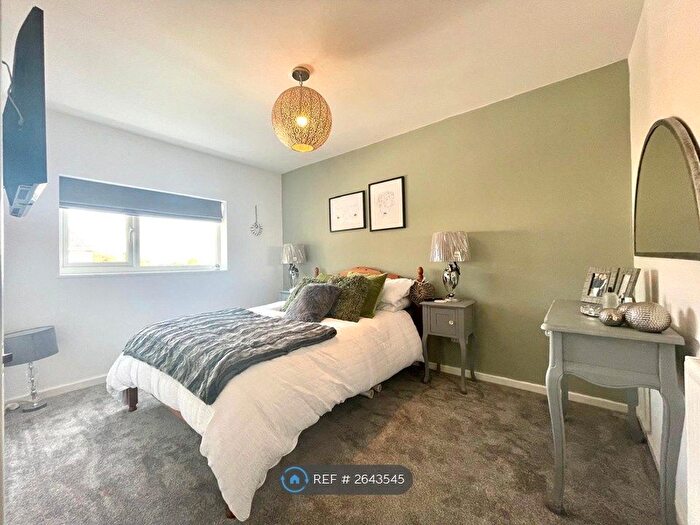 3 Bedroom Terraced House To Rent In Southwood Drive, Bristol, BS9