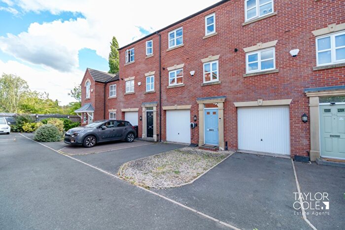 3 Bedroom Town House For Sale In Lowes Drive, Tamworth, B77