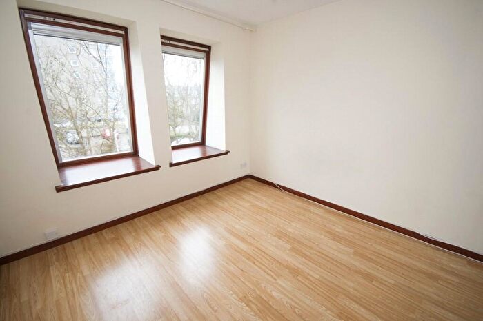 2 Bedroom Flat To Rent In Gairn Mews, Gairn Terrace, Aberdeen, AB10