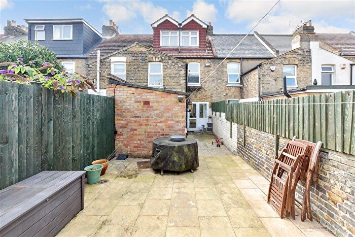 3 Bedroom Terraced House For Sale In Grosvenor Road, Ramsgate, Kent, CT11