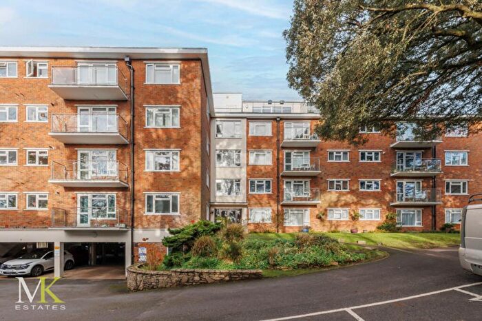 2 Bedroom Flat To Rent In Madeira Road, The Chantry, BH1