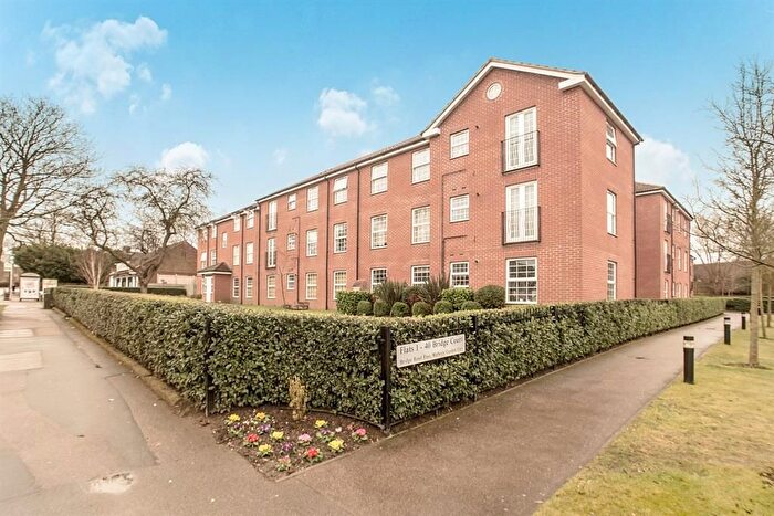 2 Bedroom Flat To Rent In Bridge Court, Welwyn Garden City, AL7