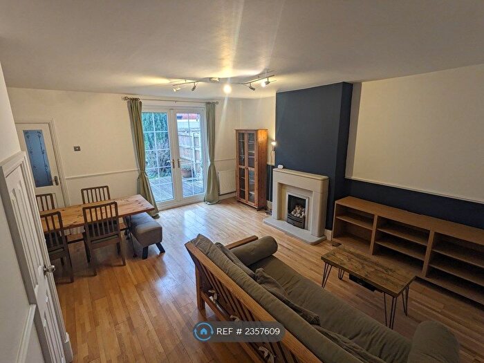 3 Bedroom Terraced House To Rent In Manson Avenue, Manchester, M15