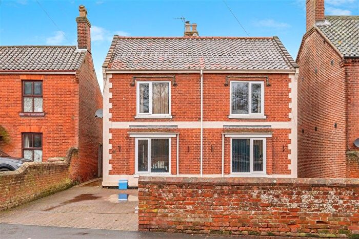 4 Bedroom Property For Sale In Mundesley Road, North Walsham, NR28