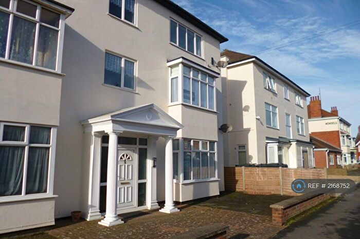 1 Bedroom Flat To Rent In Firbeck Avenue, Skegness, PE25