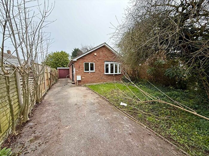 2 Bedroom Detached Bungalow For Sale In Manorwood Road, Cotgrave, Nottingham, Nottinghamshire, NG12