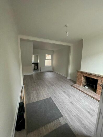 2 Bedroom Terraced House To Rent In Bayly Road, Dartford, Kent, DA1