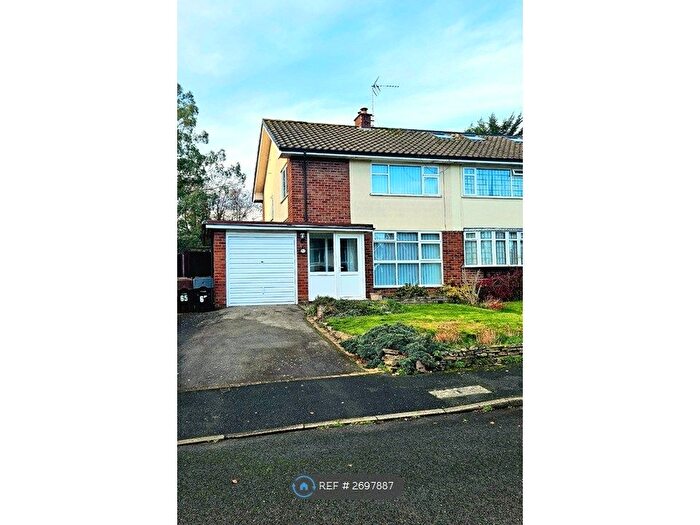 3 Bedroom Semi-Detached House To Rent In Blythesway, Birmingham, B48