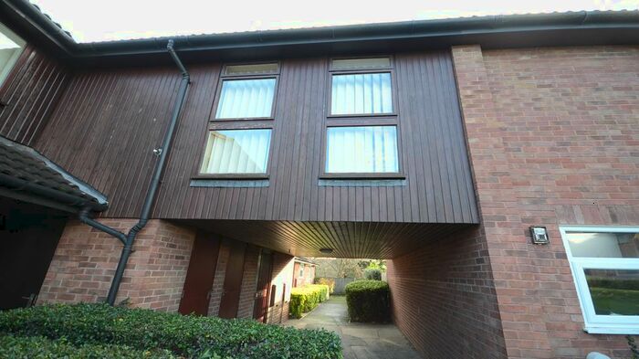 1 Bedroom Maisonette To Rent In Fleetham Gardens, Lower Earley, Reading, RG6