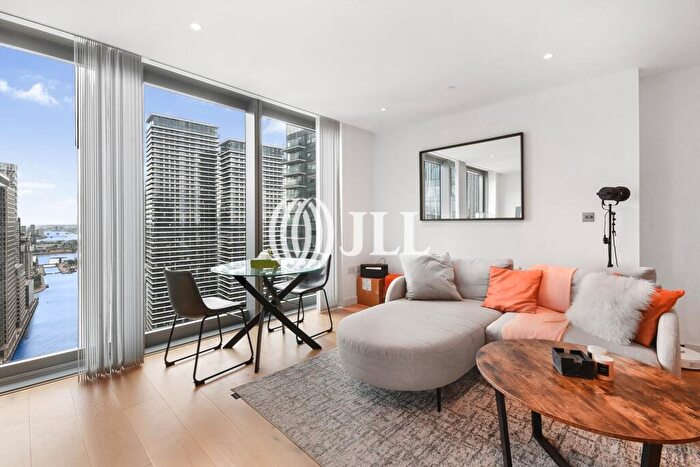 Flat To Rent In Marsh Wall London, E14