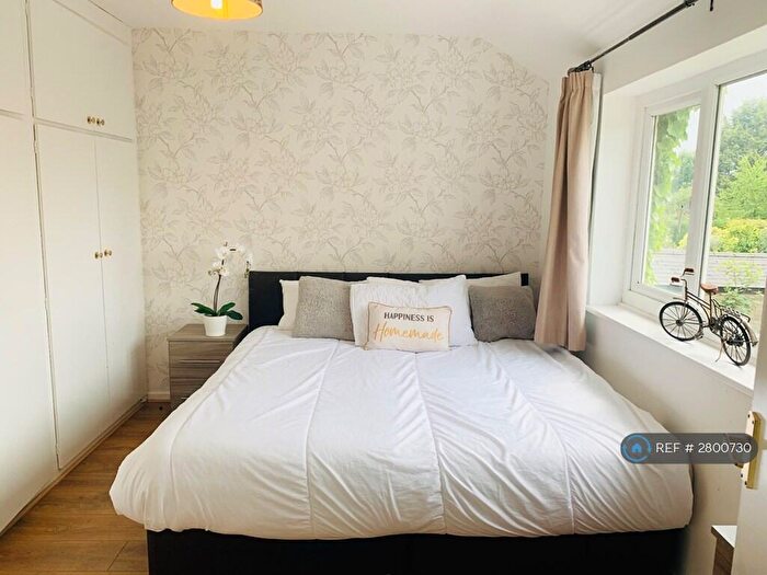 4 Bedroom Semi Detached House To Rent In Long Reach Road, Cambridge, CB4