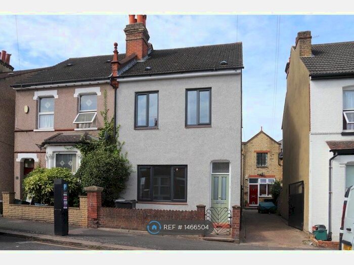 2 Bedroom Semi-Detached House To Rent In Abbey Road, Croydon, CR0