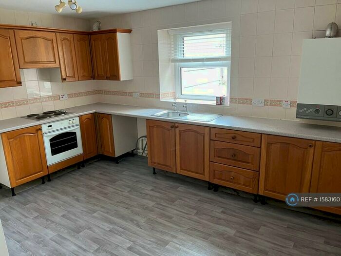 2 Bedroom Flat To Rent In Washington Street, Workington, CA14