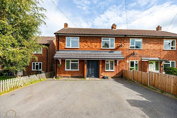 3 Bedroom Semi-Detached House For Sale In St. Nicholas Estate, Baddesley Ensor, Atherstone, Warwickshire, CV9