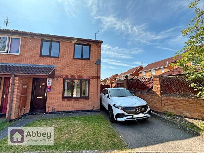 3 Bedroom Semi-Detached House To Rent In Ellwood Close, Leicester, LE5