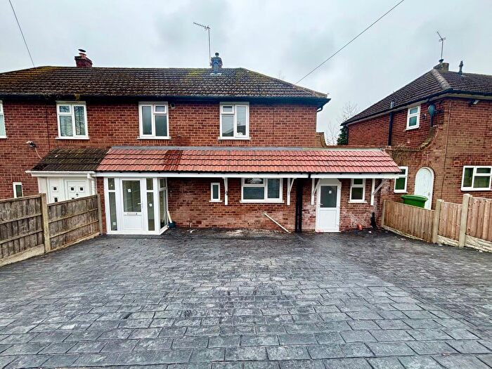 3 Bedroom Property To Rent In Abbey Road, Halesowen, B63