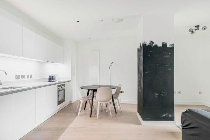 1 Bedroom Flat To Rent In Highgate Hill, London, N19