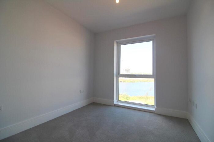 2 Bedroom Apartment To Rent In Flagstaff Road, Reading, RG2