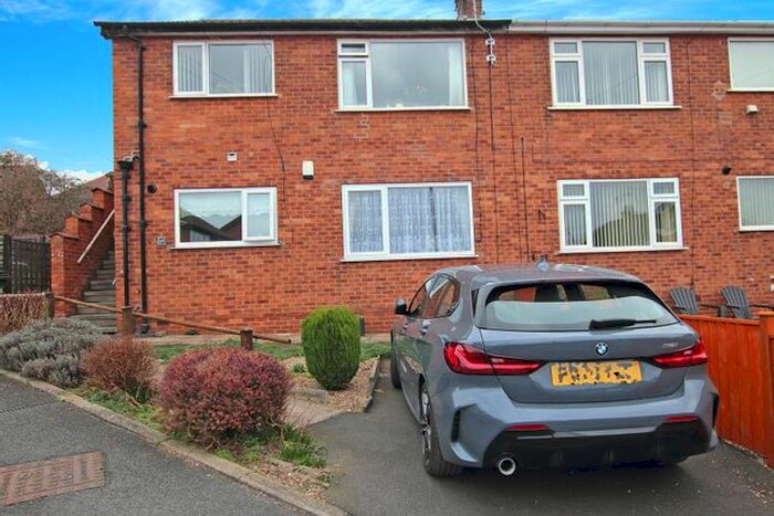 2 Bedroom Maisonette To Rent In Smithy Crescent, Arnold, Nottingham NG5