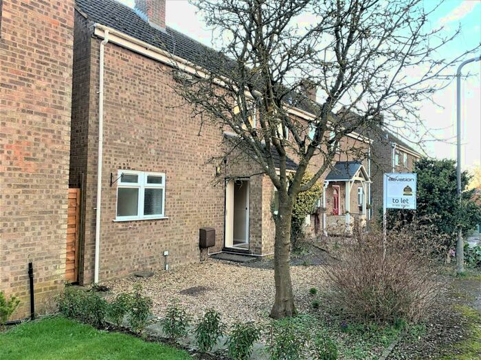 3 Bedroom Semi-Detached House To Rent In St James Close, Hanslope, Milton Keynes, MK19