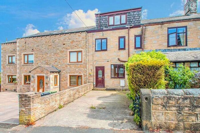 2 Bedroom Leisure Facility Commercial To Rent In Back Green, Churwell, Morley, Leeds, LS27