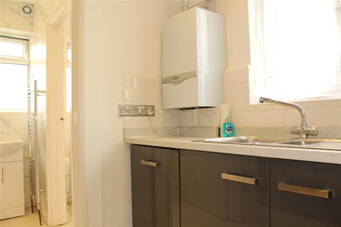2 Bedroom Maisonette To Rent In Selhurst Road, London, London, SE25