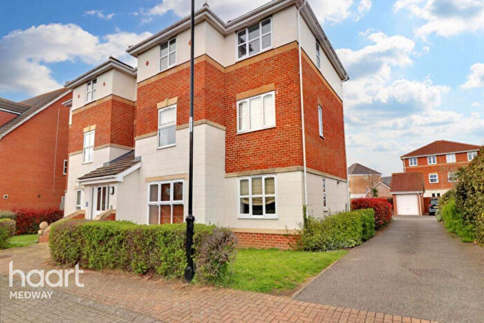 2 Bedroom Apartment To Rent In Island Way East, Chatham, ME4