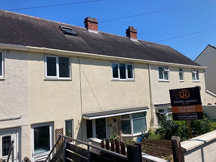 3 Bedroom Semi-Detached House For Sale In Rhydybont, Penparcau, SY23