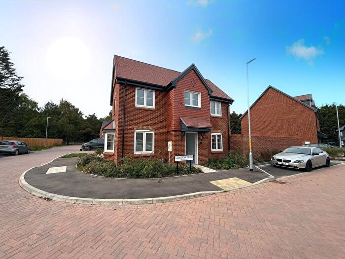 3 Bedroom Semi Detached House To Rent In Gloriana Road, ME17