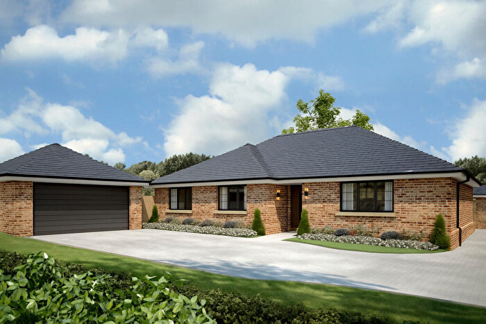 3 Bedroom Bungalow For Sale In Twin Oaks | Bushmead Drive | Ashley Heath |, BH24