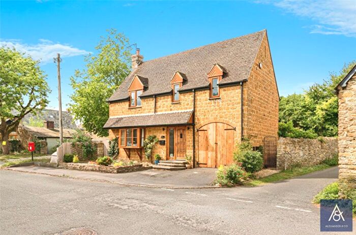 3 Bedroom Detached House For Sale In Baker Street, Farthinghoe, Brackley, NN13