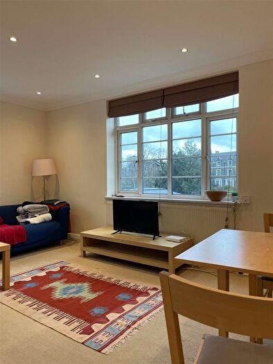3 Bedroom Flat To Rent In Greville Place, London, NW6