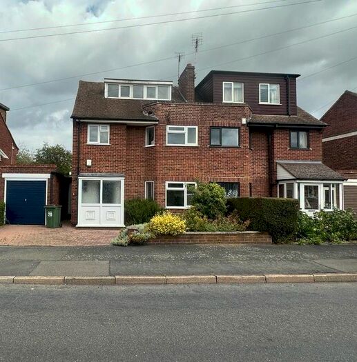 4 Bedroom Semi-Detached House To Rent In Park Crescent, Leicester, LE2