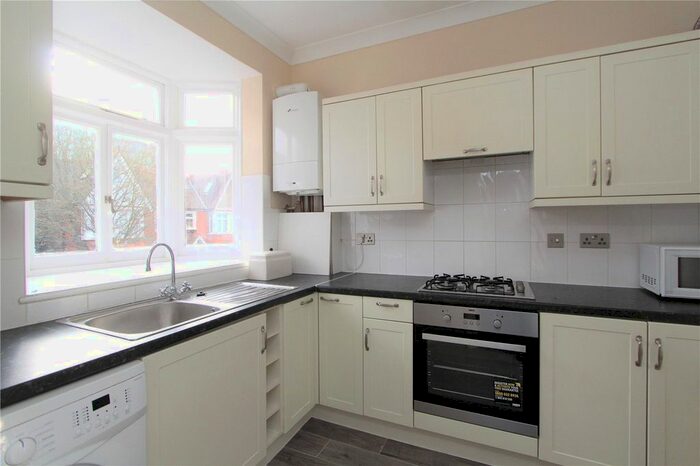 2 Bedroom Flat To Rent In Craven Avenue, London, W5