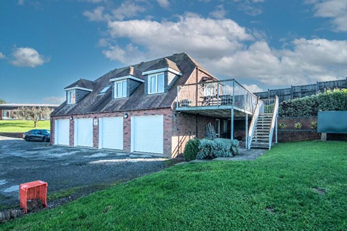 1 Bedroom Coach House To Rent In Old Burcot Lane, B60