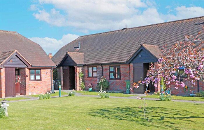 2 Bedroom Bungalow For Sale In Central Thame, Oxfordshire, OX9