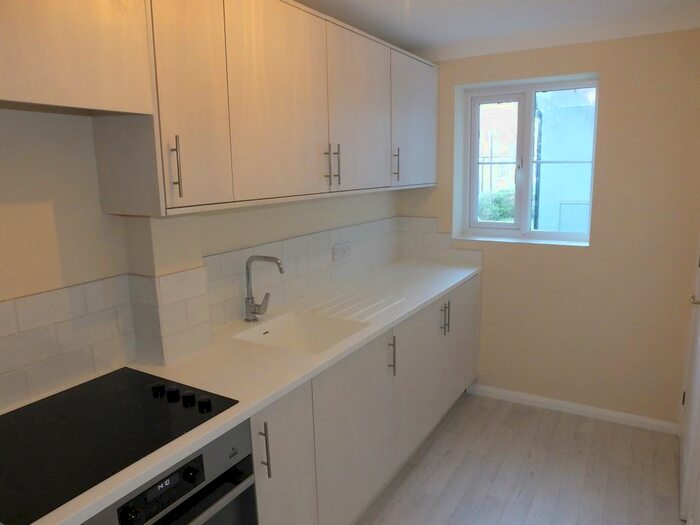 2 Bedroom Terraced House To Rent In Court Road, Lewes, BN7
