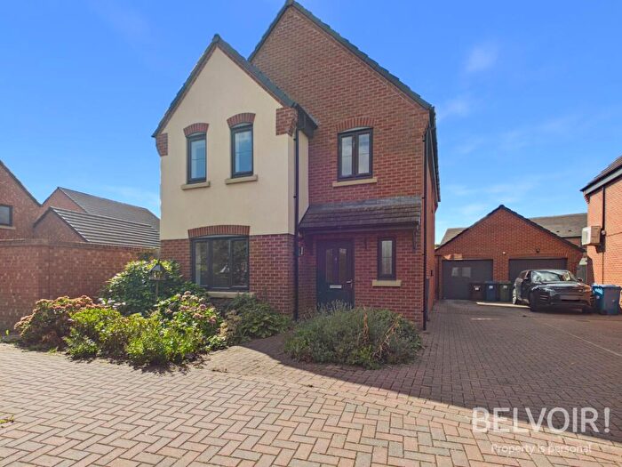 4 Bedroom Detached House To Rent In Oriel View, Castlefields, Stafford, ST16