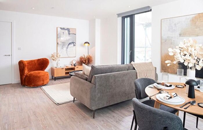 2 Bedroom Flat To Rent In Clive Street, Manchester, M4