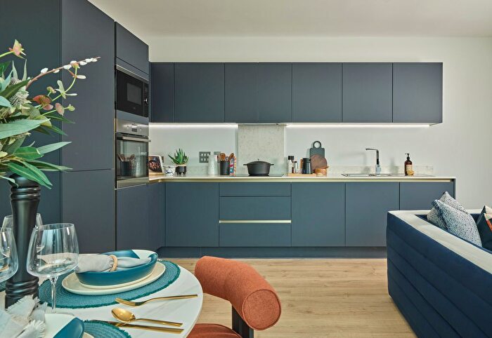 3 Bedroom Flat For Sale In "Vilnius Apartments _" At Cooks Road, Stratford, E15