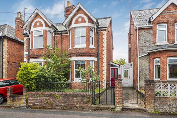 3 Bedroom Semi Detached House For Sale In Culver Road, Reading, RG6