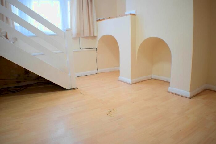 1 Bedroom Flat To Rent In Tanners Hill, Deptford, New Cross, SE8