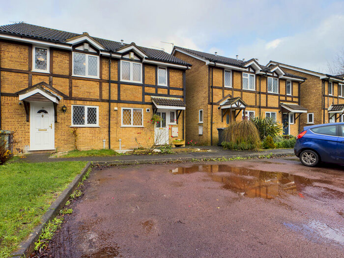 3 Bedroom Semi-Detached House To Rent In Corinthian Close, Hatch Warren, Basingstoke, RG22