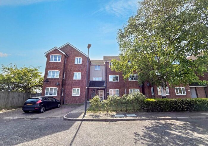 1 Bedroom Flat For Sale In Lime Close, Harrow, Middlesex, HA3