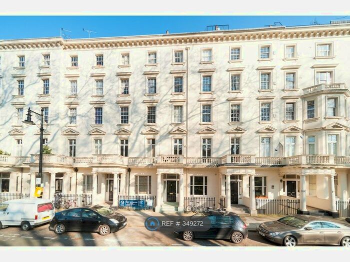 2 Bedroom Flat To Rent In St George's Square, London, SW1V