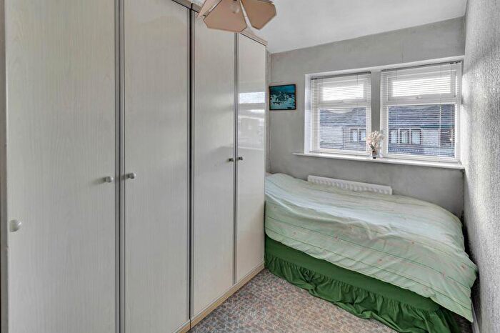 3 Bedroom Terraced House For Sale In Dale Street, Milnrow, OL16