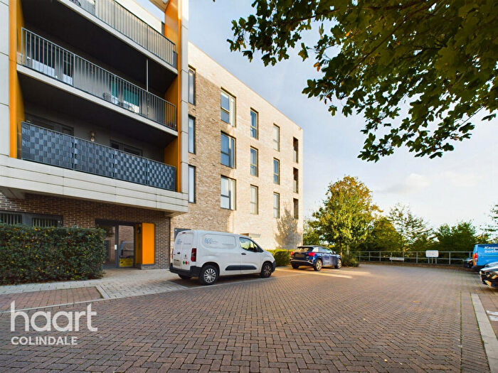 2 Bedroom Apartment For Sale In Guardian Avenue, London, NW9